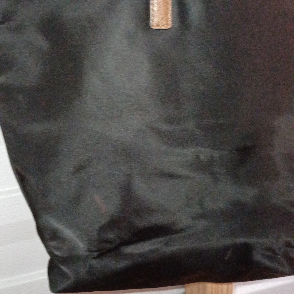 Michael Kors Black and Tan Structured Tote with Gold Hardware - Picture 14 of 16